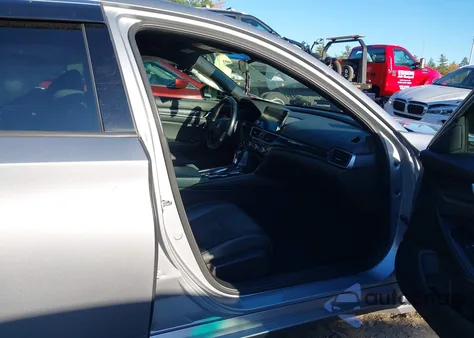 2018 Honda Accord Sport z USA, uszkodzony, nr VIN 1HGCV1F3XJA100979